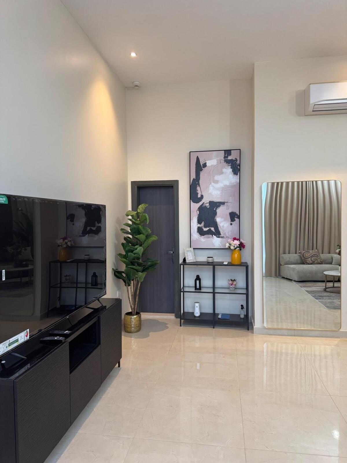 Villa Luxurious 6 Bedroom In Abu Dhabi- Group Getaway *